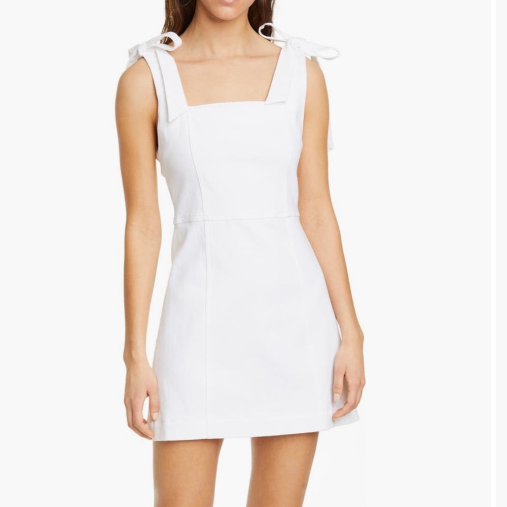 Alice + Olivia
Maryann Tie
Shoulder Dress SIZE 6